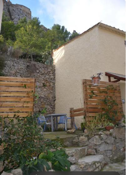 Gite Rue Tranquille Padern Dış mekan fotoğraf